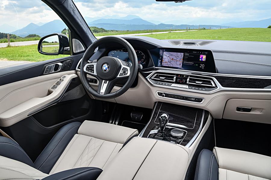 Торпедо BMW X7 M50i (G07) 2019 года  (WW) (фото 29 из 36)